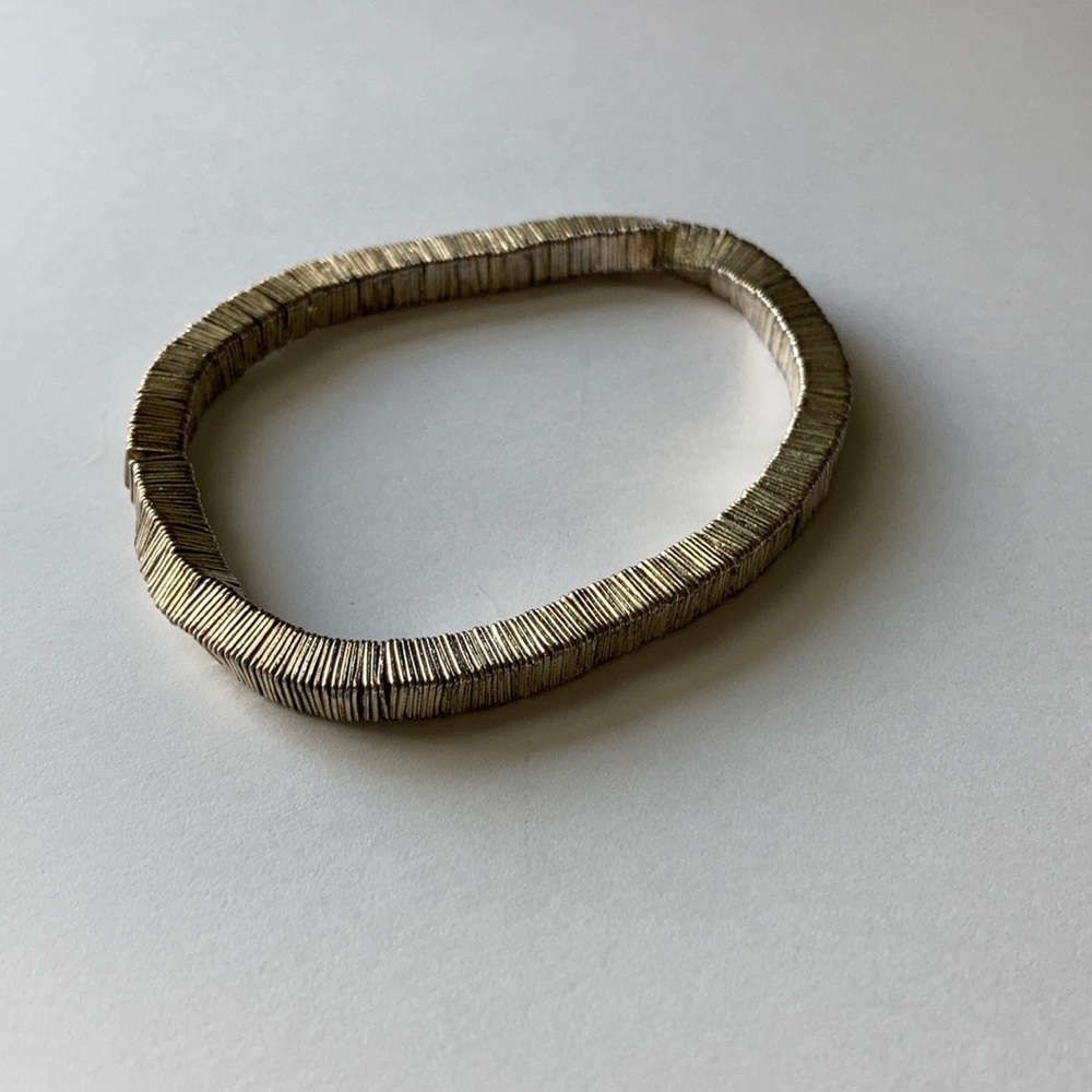 Simple Silver Strechy Bracelet